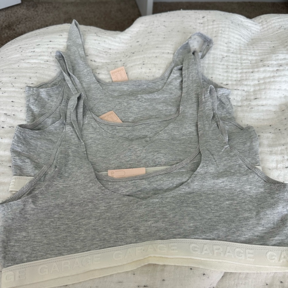 Garage sports bra